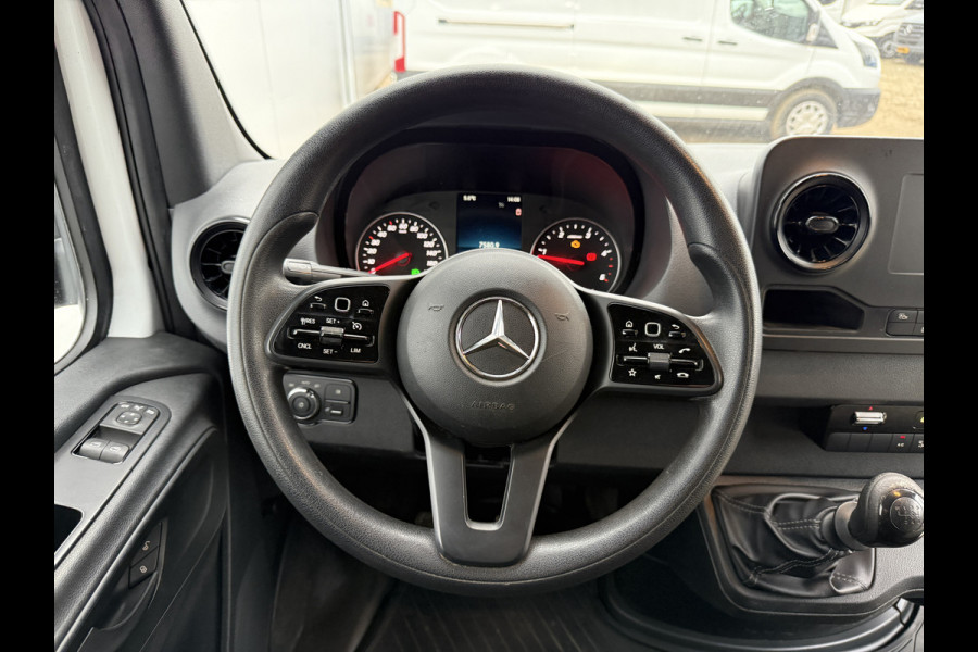 Mercedes-Benz Sprinter 315 1.9 CDI L2H2 LED Climate Control Camera Carplay Cruise Control Trekhaak Parkeersensoren voor achter