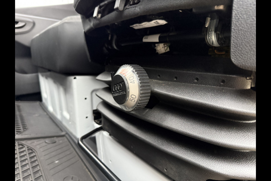 Mercedes-Benz Sprinter 315 1.9 CDI L2H2 LED Climate Control Camera Carplay Cruise Control Trekhaak Parkeersensoren voor achter