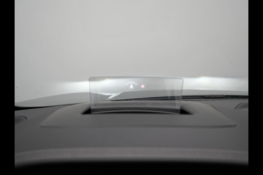 Ford Kuga 2.5 Vignale Plug In Hybrid 225pk Dealer O.H. PHEV | Trekhaak Afn. | Panodak | Head Up | 360 Camera | Bang & Olufsen | Lederen Sportstoelen Memory & Verwarmd | Keyless | Stuur Verwarmd | Blis | Virtual | Navigatie | DAB |