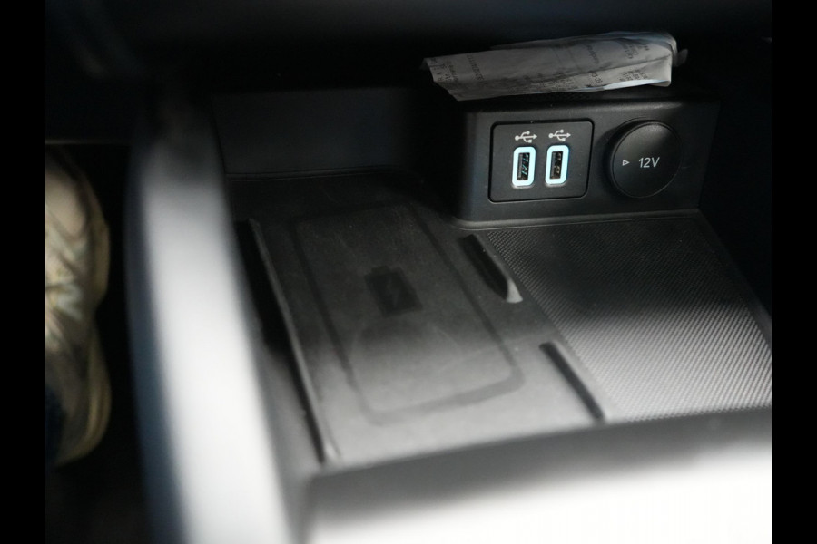 Ford Kuga 2.5 Vignale Plug In Hybrid 225pk Dealer O.H. PHEV | Trekhaak Afn. | Panodak | Head Up | 360 Camera | Bang & Olufsen | Lederen Sportstoelen Memory & Verwarmd | Keyless | Stuur Verwarmd | Blis | Virtual | Navigatie | DAB |