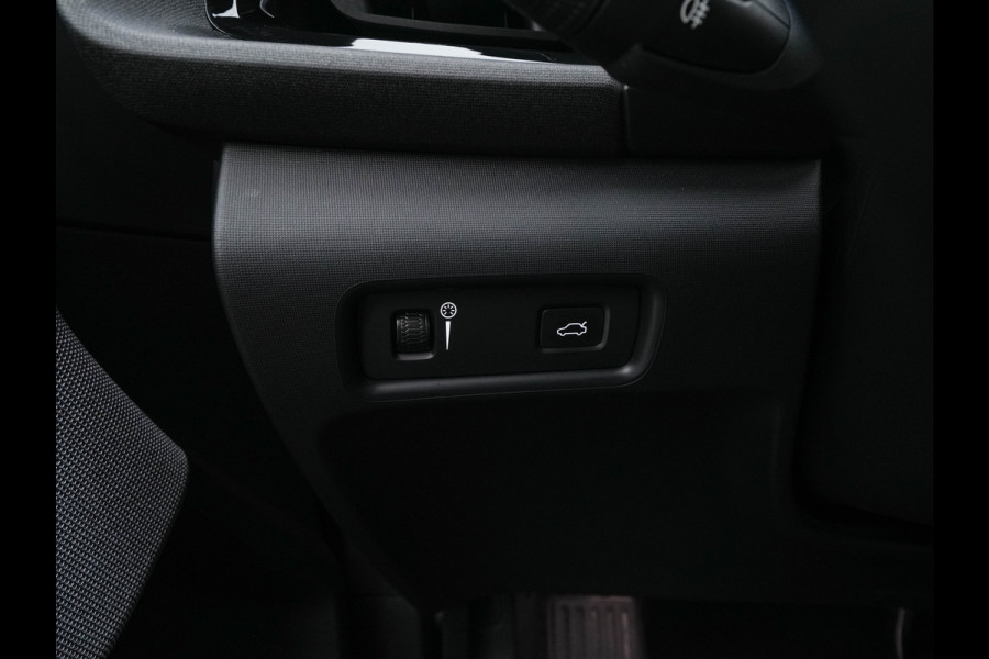 Polestar 2 Long Range Dual Motor Launch Edition 78kWh [ 3-Fase-11kW ] {SOH-91%} (INCL.BTW) Aut.*PANO | NAVI-FULLMAP | FULL-LED | ADAPTIVE-CRUISE | BLINDSPOT | TOPVIEW | KEYLESS | LANE-ASSIST | DIGI-COCKPIT | CARPLAY | DAB+ | HEATED-SPORTSEATS | CAMERA | MEMORY-PACK | PDC