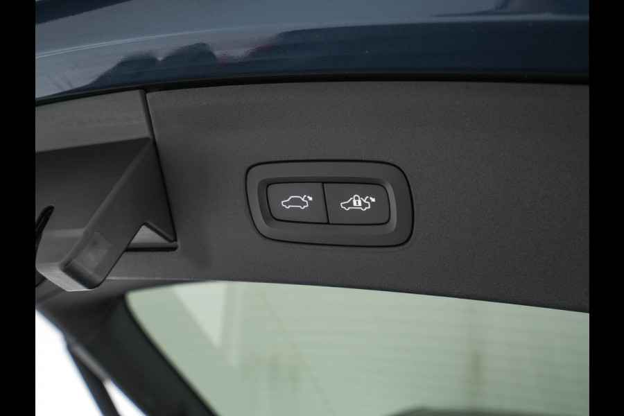 Polestar 2 Long Range Dual Motor Launch Edition 78kWh [ 3-Fase-11kW ] {SOH-91%} (INCL.BTW) Aut.*PANO | NAVI-FULLMAP | FULL-LED | ADAPTIVE-CRUISE | BLINDSPOT | TOPVIEW | KEYLESS | LANE-ASSIST | DIGI-COCKPIT | CARPLAY | DAB+ | HEATED-SPORTSEATS | CAMERA | MEMORY-PACK | PDC