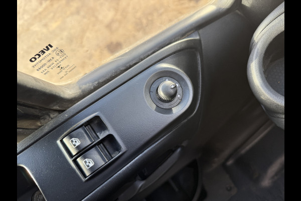 Iveco Daily 35S18 3.0 L2H2 Airco Adaptieve Cruise Control Camera Navigatie Lucht geveerde stoel .