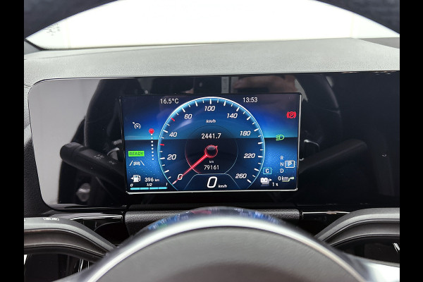 Mercedes-Benz B-Klasse 250 e Hybride Premium / Design-en AMG line / 1/2 Leder / Stoelverwarming / Pdc+Camera / Navigatie / Apk 01-2028