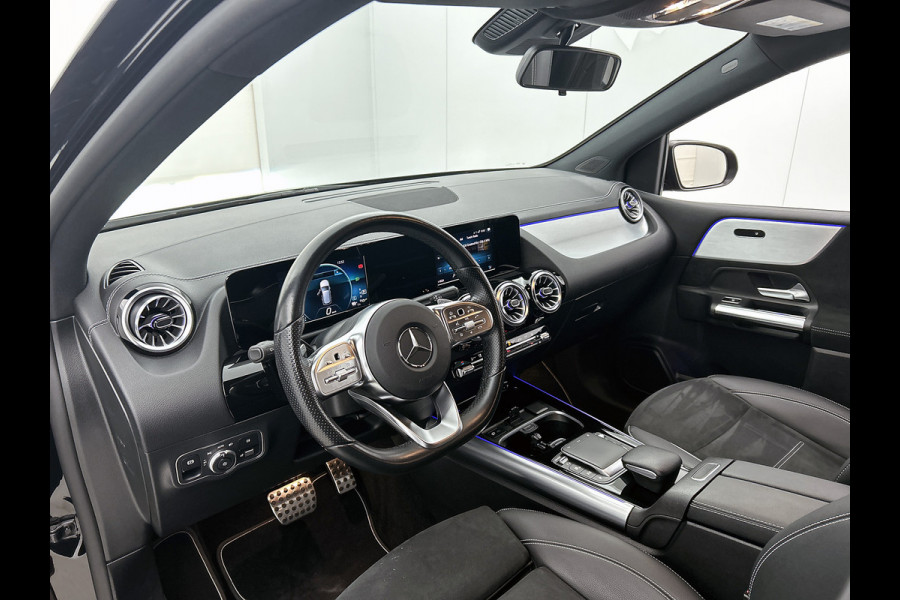 Mercedes-Benz B-Klasse 250 e Hybride Premium / Design-en AMG line / 1/2 Leder / Stoelverwarming / Pdc+Camera / Navigatie / Apk 01-2028