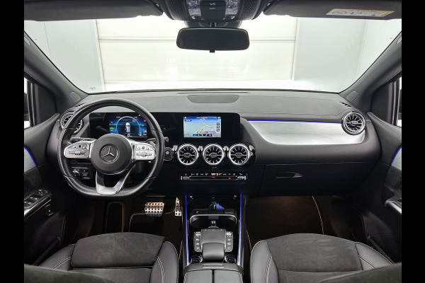 Mercedes-Benz B-Klasse 250 e Hybride Premium / Design-en AMG line / 1/2 Leder / Stoelverwarming / Pdc+Camera / Navigatie / Apk 01-2028