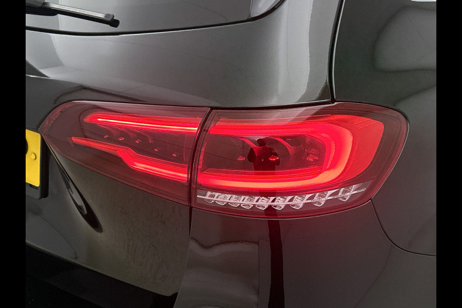 Mercedes-Benz B-Klasse 250 e Hybride Premium / Design-en AMG line / 1/2 Leder / Stoelverwarming / Pdc+Camera / Navigatie / Apk 01-2028