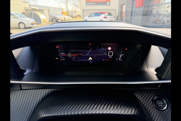 Peugeot 2008 130pk GT (Camera - Keyless Entry - LED - Navigatie - Automatische Airco - Apple Carplay - i cockpit)