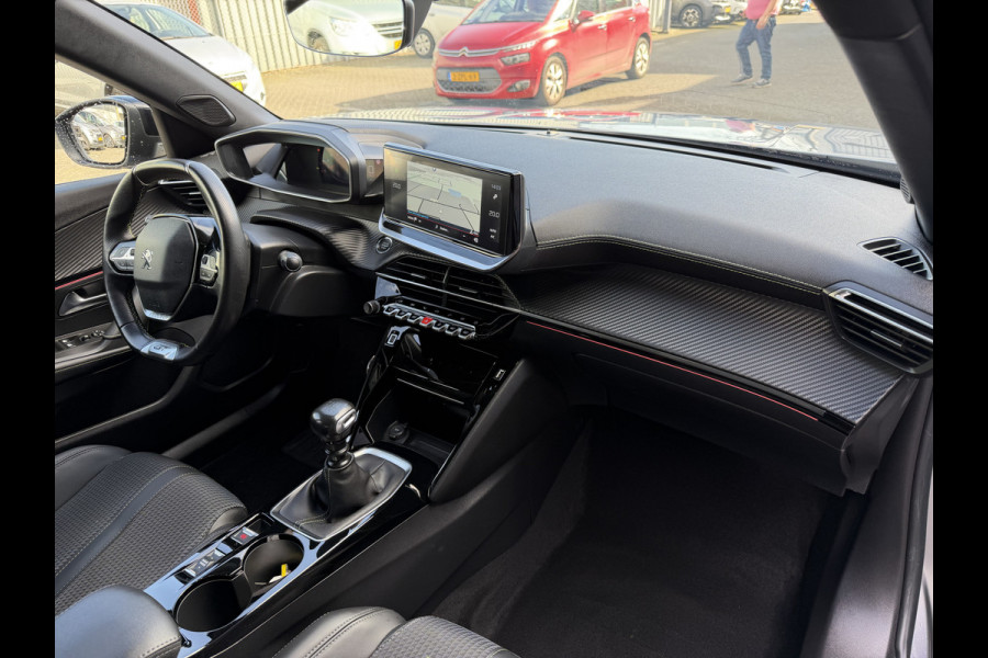 Peugeot 2008 130pk GT (Camera - Keyless Entry - LED - Navigatie - Automatische Airco - Apple Carplay - i cockpit)