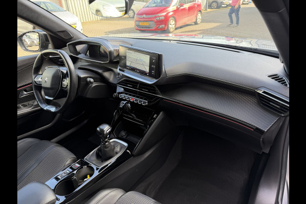 Peugeot 2008 130pk GT (Camera - Keyless Entry - LED - Navigatie - Automatische Airco - Apple Carplay - i cockpit)