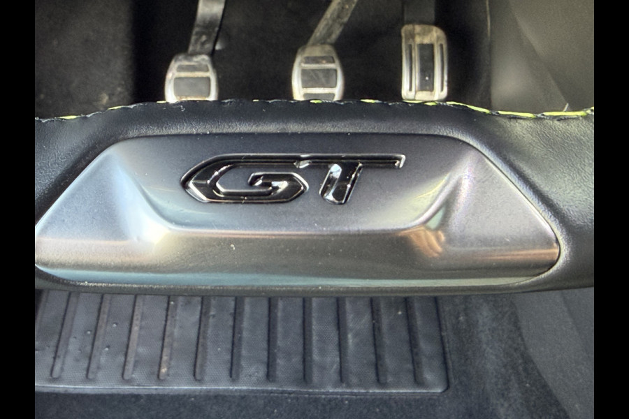 Peugeot 2008 130pk GT (Camera - Keyless Entry - LED - Navigatie - Automatische Airco - Apple Carplay - i cockpit)