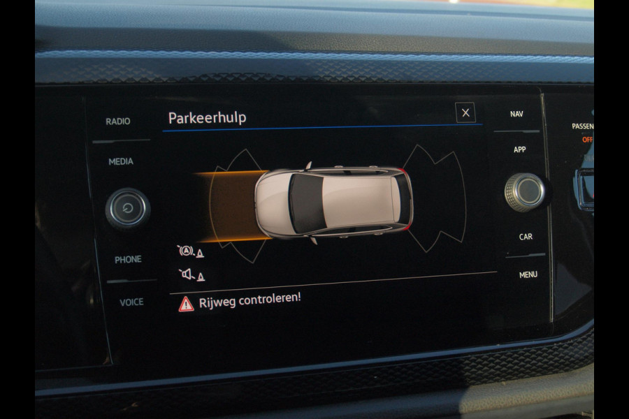 Volkswagen Polo 1.0 TSI Life Business | Apple carplay | Stoelverwarming | Parkeersensoren | Privacy Glas | NL-Auto