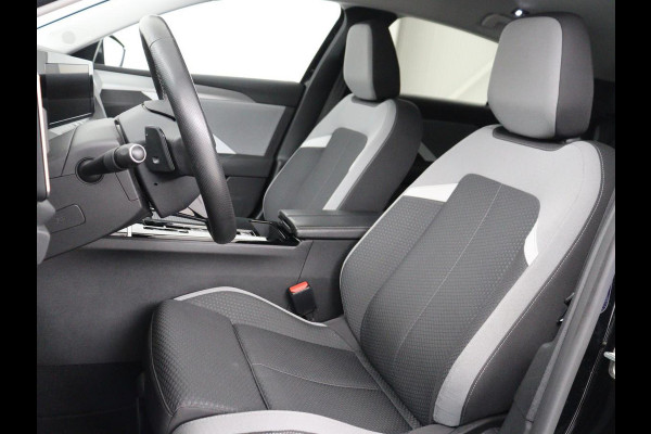 Opel Astra 1.6 Hybrid Business Edition | Stoelverwarming | Adaptive cruise | Camera | Stuurverwarming | Carplay | Navigatie | Full LED | 17'' | Climate control | PHEV | Plug In