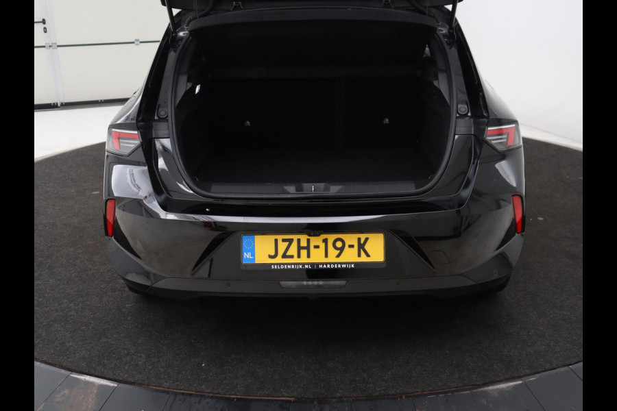Opel Astra 1.6 Hybrid Business Edition | Stoelverwarming | Adaptive cruise | Camera | Stuurverwarming | Carplay | Navigatie | Full LED | 17'' | Climate control | PHEV | Plug In