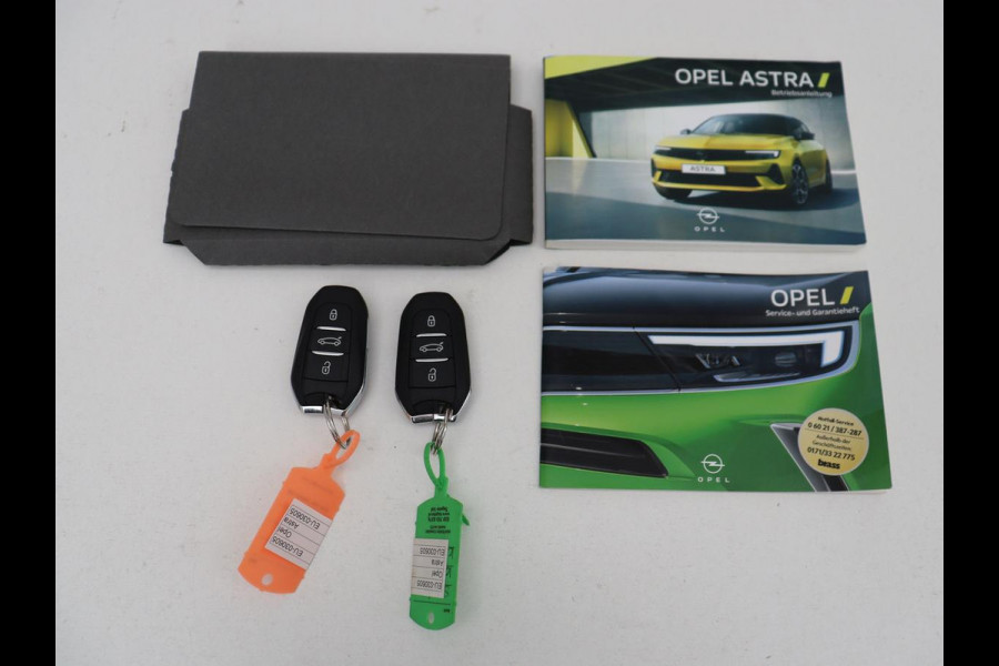 Opel Astra 1.6 Hybrid Business Edition | Stoelverwarming | Adaptive cruise | Camera | Stuurverwarming | Carplay | Navigatie | Full LED | 17'' | Climate control | PHEV | Plug In