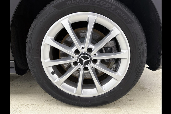 Mercedes-Benz B-Klasse 250 e Hybride Premium / Design-en AMG line / 1/2 Leder / Stoelverwarming / Pdc+Camera / Navigatie / Apk 01-2028