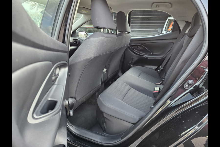 Toyota Yaris 1.5 Hybrid Active | Automaat | Navi | Keyless | Lane Assist | Adaptive Cruise | LMV | Camera |