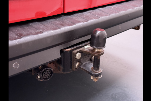 Opel Vivaro D126PK Dubbele Cabine 5-Persoons L2H1 Euro 6 Trekhaak Camera Navi Airco Cruise Control Pdc 1.6CDTI Betonplex Vloer Schuifdeur Achterdeuren Regen-Lichtsensor 1e Eigenaar Origineel Nederlandse Auto Dealeronderhouden 2.000kg trekvermogen