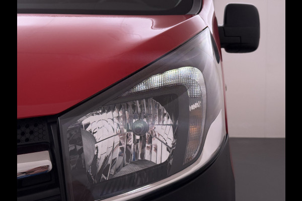 Opel Vivaro D126PK Dubbele Cabine 5-Persoons L2H1 Euro 6 Trekhaak Camera Navi Airco Cruise Control Pdc 1.6CDTI Betonplex Vloer Schuifdeur Achterdeuren Regen-Lichtsensor 1e Eigenaar Origineel Nederlandse Auto Dealeronderhouden 2.000kg trekvermogen
