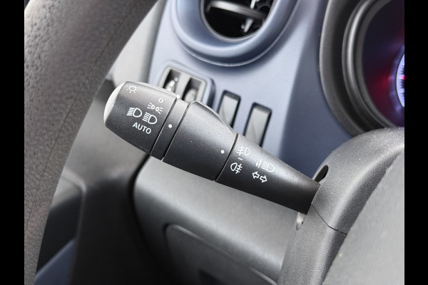 Opel Vivaro D126PK Dubbele Cabine 5-Persoons L2H1 Euro 6 Trekhaak Camera Navi Airco Cruise Control Pdc 1.6CDTI Betonplex Vloer Schuifdeur Achterdeuren Regen-Lichtsensor 1e Eigenaar Origineel Nederlandse Auto Dealeronderhouden 2.000kg trekvermogen