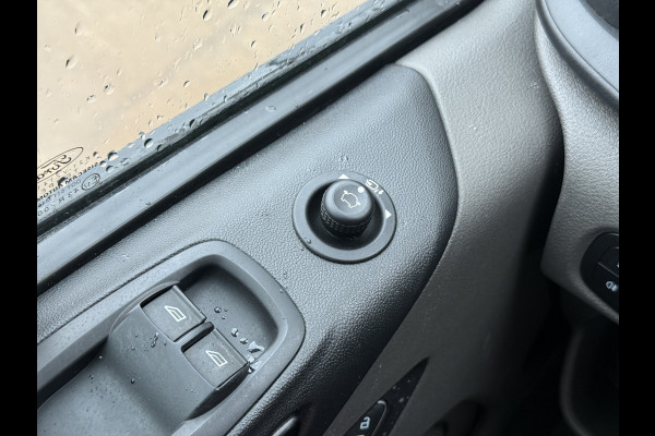 Ford Transit Custom Sport 290 2.0 TDI 185PK Automaat L1H1 Elektrisch Verstelbare Leren Stoelen Adaptieve Cruise Control Airco Trekhaak Stoelverwarming