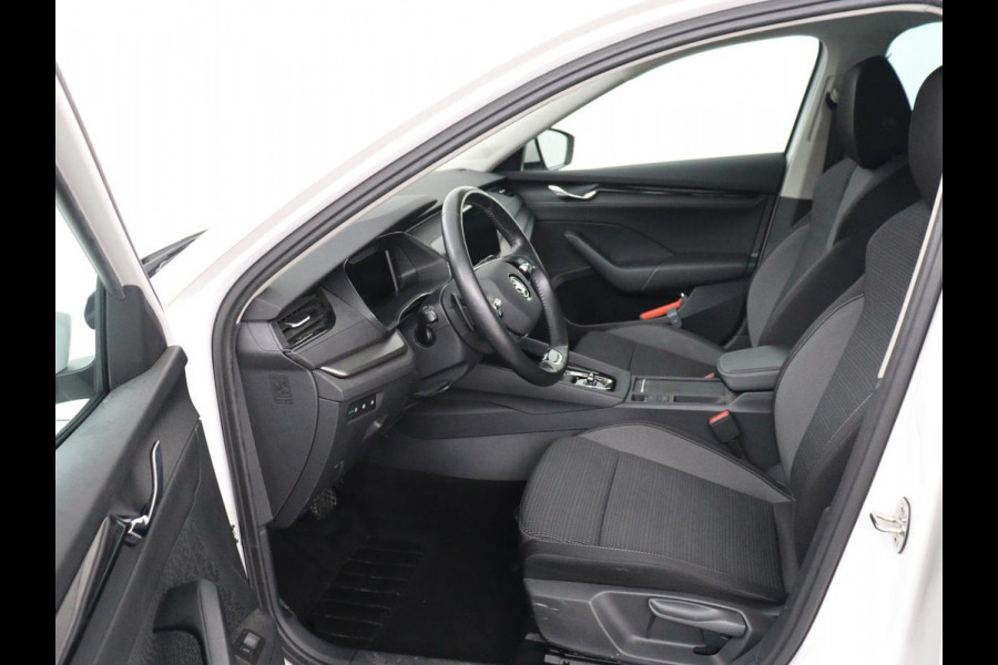 Škoda Octavia 1.5 e-TSI Business Edition | Trekhaak | Carplay | Navigatie | Full LED | Parkeerhulp | Cruise control | Digital Cockpit | Climate control | Getint glas