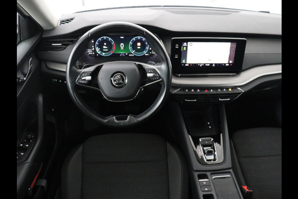Škoda Octavia 1.5 e-TSI Business Edition | Trekhaak | Carplay | Navigatie | Full LED | Parkeerhulp | Cruise control | Digital Cockpit | Climate control | Getint glas