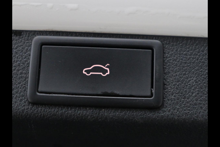 Škoda Octavia 1.5 e-TSI Business Edition | Trekhaak | Carplay | Navigatie | Full LED | Parkeerhulp | Cruise control | Digital Cockpit | Climate control | Getint glas