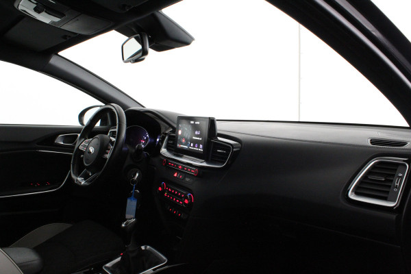 Kia ProCeed 1.0 T-GDI GT-Line > All season banden/Camera/Stuur en stoel verwarming...