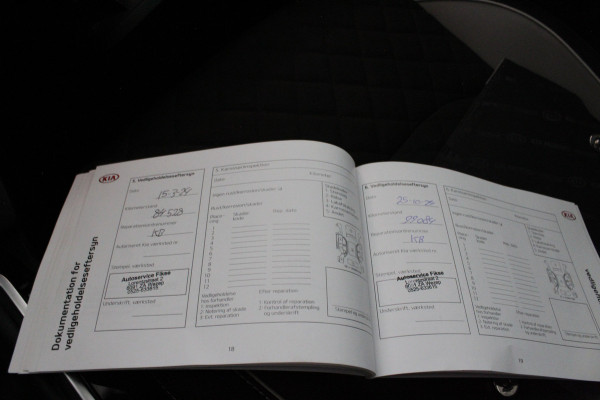 Kia ProCeed 1.0 T-GDI GT-Line > All season banden/Camera/Stuur en stoel verwarming...