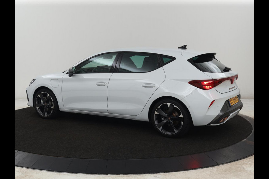 CUPRA Leon 1.5 e-Hybrid Business | Stoelverwarming | Adaptive cruise | Camera | Carplay | Memory | Half leder | Navigatie | Keyless | Sportstoelen | Full LED | Sfeerverlichting | PHEV | Plug In