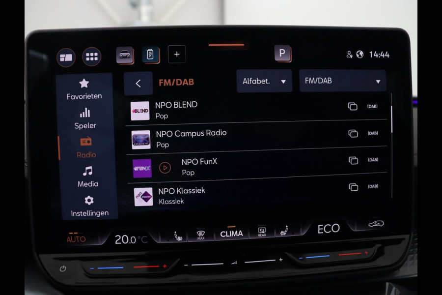 CUPRA Leon 1.5 e-Hybrid Business | Stoelverwarming | Adaptive cruise | Camera | Carplay | Memory | Half leder | Navigatie | Keyless | Sportstoelen | Full LED | Sfeerverlichting | PHEV | Plug In