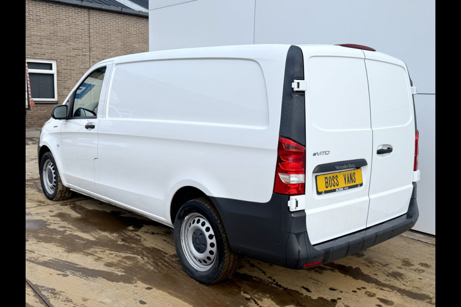 Mercedes-Benz eVito 112 66kWh 280km WLTP 96% (SOH) Snelladen L2H1 Climate Control Cruise Control Stoelverwarming Apple Carplay Parkeersensoren Achter