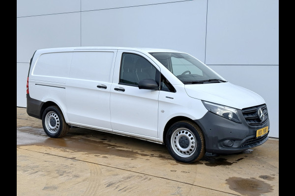 Mercedes-Benz eVito 112 66kWh 280km WLTP 96% (SOH) Snelladen L2H1 Climate Control Cruise Control Stoelverwarming Apple Carplay Parkeersensoren Achter