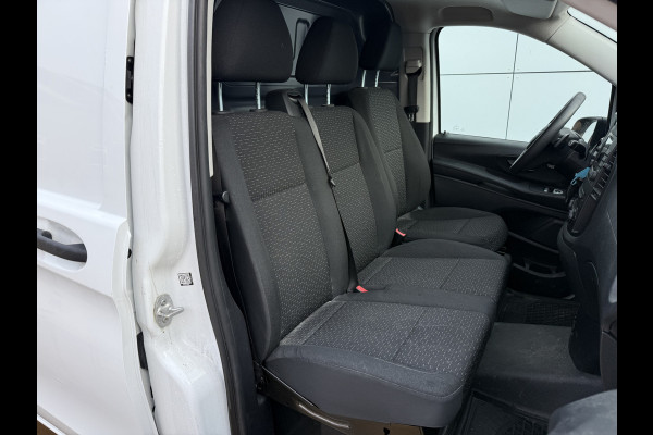 Mercedes-Benz eVito 112 66kWh 280km WLTP 96% (SOH) Snelladen L2H1 Climate Control Cruise Control Stoelverwarming Apple Carplay Parkeersensoren Achter
