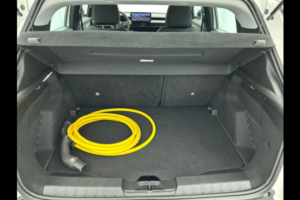 Jeep Avenger Longitude 54 kWh | Climate Control | Navigatie | Apple Carplay/Android Auto | PDC Achter | Camera Full LED | Adaptive Cruise Control | Virtual Cockpit | Stoelverwarming