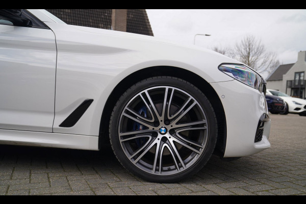BMW 5 Serie 530e iPerformance High Executive | M-pakket | Massage | Stoelverwarming/verkoeling | Head up | Adaptieve cruise | NAP