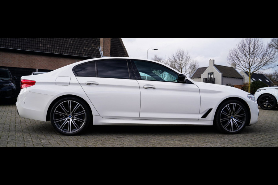 BMW 5 Serie 530e iPerformance High Executive | M-pakket | Massage | Stoelverwarming/verkoeling | Head up | Adaptieve cruise | NAP