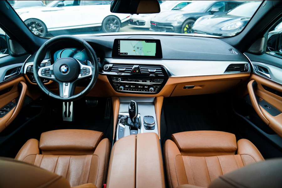 BMW 5 Serie 530e iPerformance High Executive | M-pakket | Massage | Stoelverwarming/verkoeling | Head up | Adaptieve cruise | NAP