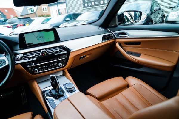 BMW 5 Serie 530e iPerformance High Executive | M-pakket | Massage | Stoelverwarming/verkoeling | Head up | Adaptieve cruise | NAP