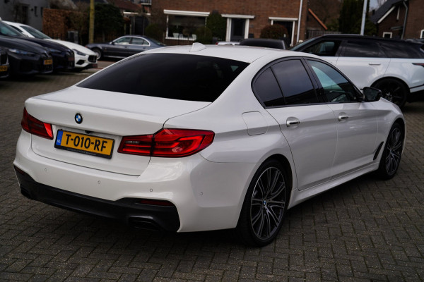 BMW 5 Serie 530e iPerformance High Executive | M-pakket | Massage | Stoelverwarming/verkoeling | Head up | Adaptieve cruise | NAP