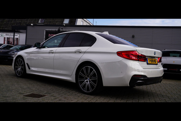 BMW 5 Serie 530e iPerformance High Executive | M-pakket | Massage | Stoelverwarming/verkoeling | Head up | Adaptieve cruise | NAP