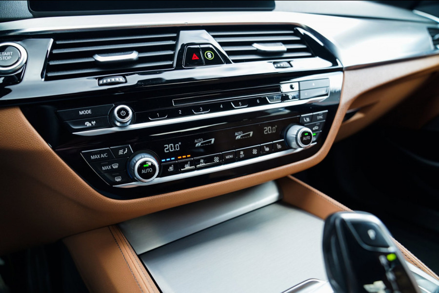 BMW 5 Serie 530e iPerformance High Executive | M-pakket | Massage | Stoelverwarming/verkoeling | Head up | Adaptieve cruise | NAP