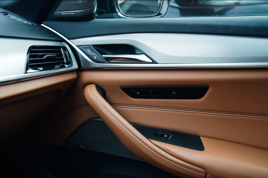 BMW 5 Serie 530e iPerformance High Executive | M-pakket | Massage | Stoelverwarming/verkoeling | Head up | Adaptieve cruise | NAP