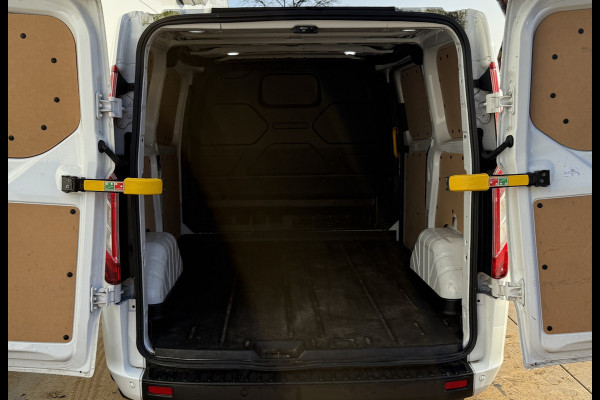 Ford Transit Custom 340 1.0 PHEV 120PK Plug-in Automaat L1H1 Airco Cruise Control Navigatie Parkeersensoren voor achter Stoelverwarming
