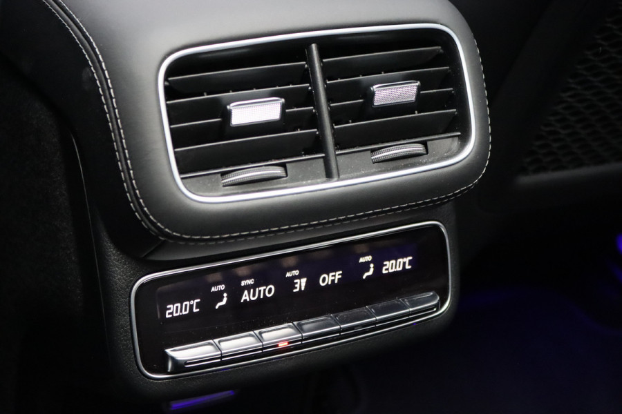 Mercedes-Benz GLS AMG 63 4MATIC+ Premium+ | Facelift | 612 PK | 7pers | Airmatic | Trekhaak | Comfortpakket Plus Achter | Burmester High End | Vlakkenverwarming | AMG Drivers Package | Distronic | Entertainment Achter | Massage |