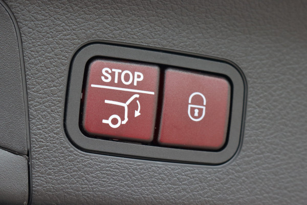 Mercedes-Benz GLS AMG 63 4MATIC+ Premium+ | Facelift | 612 PK | 7pers | Airmatic | Trekhaak | Comfortpakket Plus Achter | Burmester High End | Vlakkenverwarming | AMG Drivers Package | Distronic | Entertainment Achter | Massage |