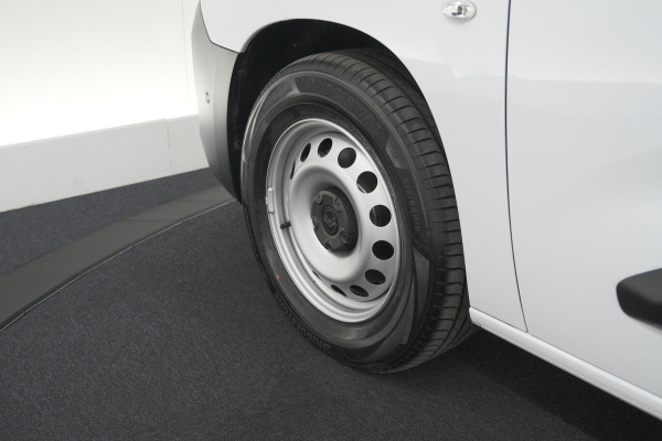 Citroën E-Berlingo 136 L1 50 kWh | Camera | Laadruimte-pakket | Dodehoekdetectie | Navigatie | 3 Zitplaatsen