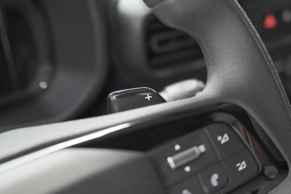 Citroën E-Berlingo 136 L1 50 kWh | Camera | Laadruimte-pakket | Dodehoekdetectie | Navigatie | 3 Zitplaatsen