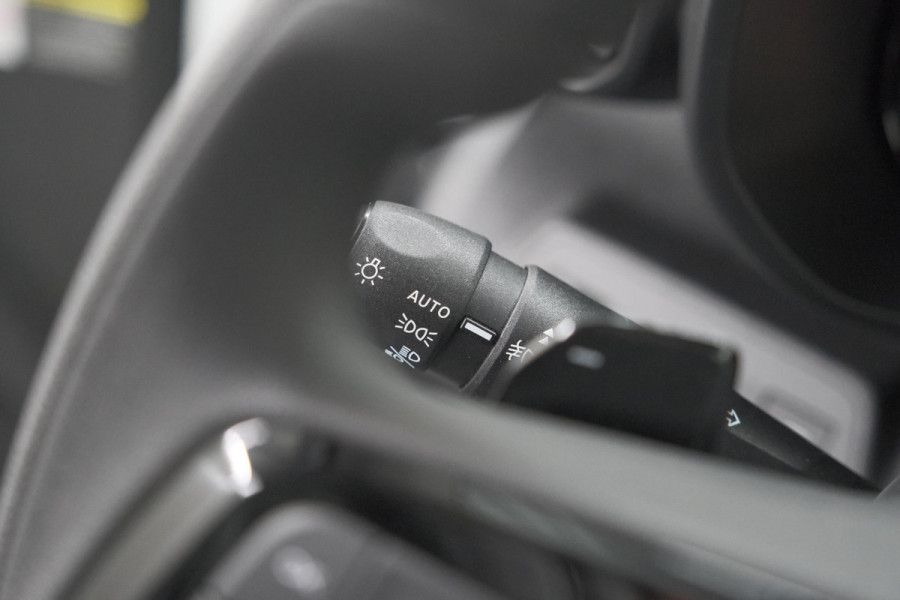 Citroën E-Berlingo 136 L1 50 kWh | Camera | Laadruimte-pakket | Dodehoekdetectie | Navigatie | 3 Zitplaatsen